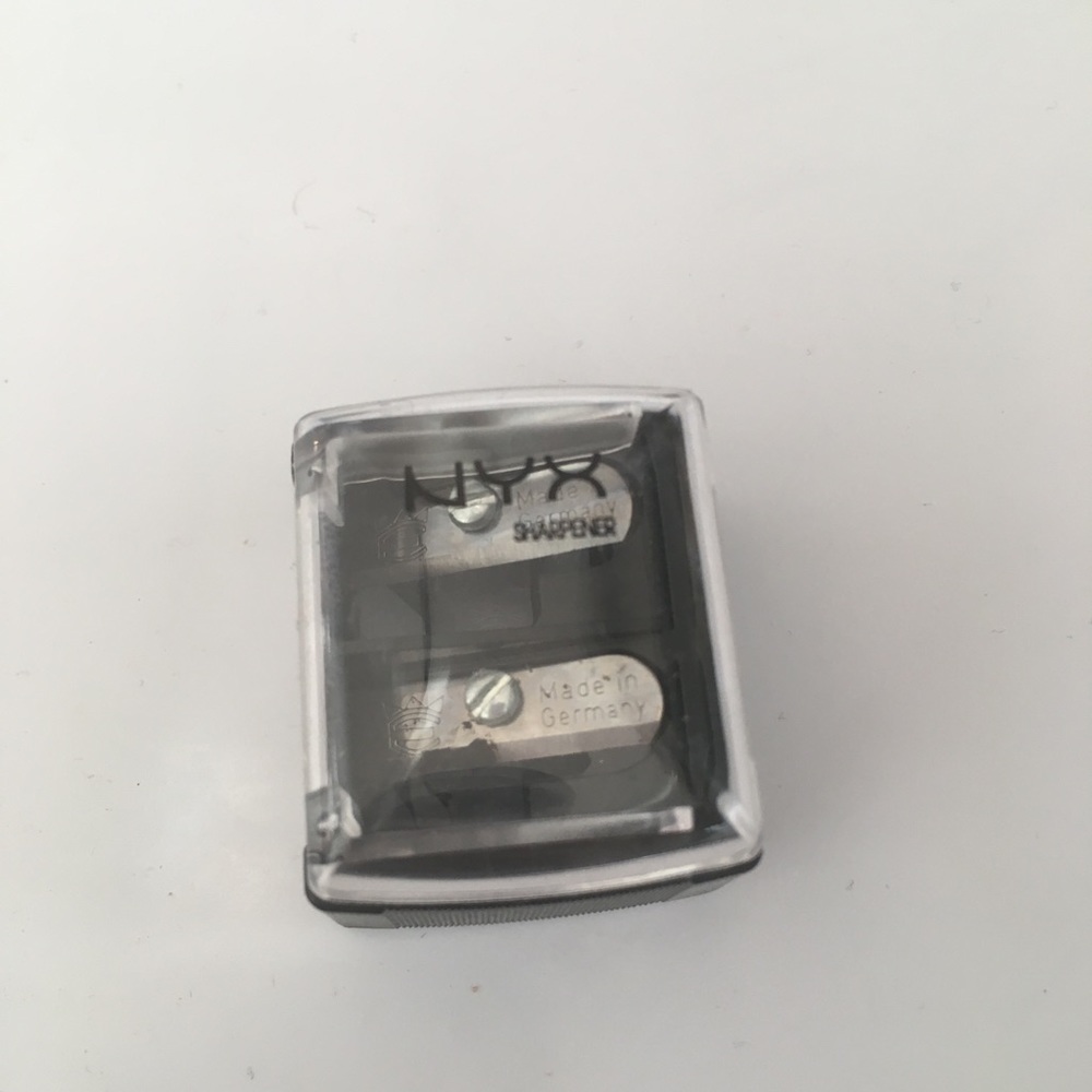 NYX double thickness sharpener